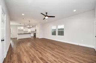 Photo #5: 84652502 Listing 