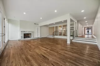 Photo #4: 84739882 Listing