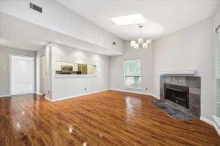 Photo #1: 85217318 Listing 