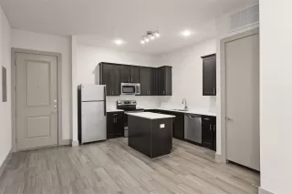 Photo #1: 85368493 Listing 