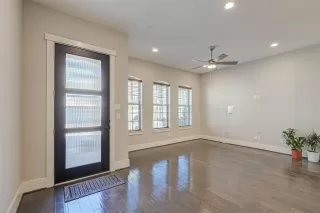 Photo #3: 8557492 Listing 