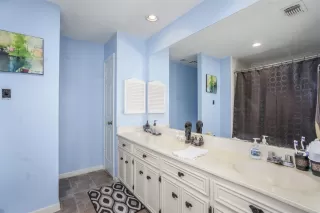 Photo #5: 85699889 Listing 