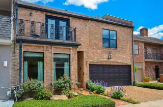 Photo #2: 85748330 Listing 