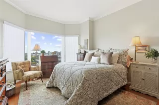 Photo #5: 86909667 Listing