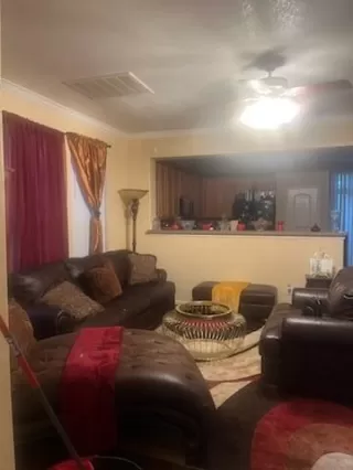 Photo #4: 86919343 Listing