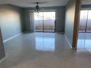 Photo #6: 8714199 Listing