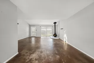 Photo #5: 87400906 Listing 