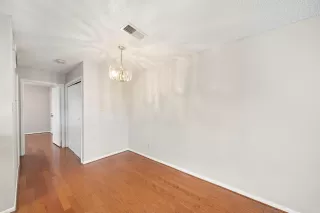 Photo #6: 87482104 Listing 