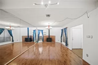 Photo #2: 87944059 Listing 