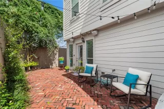 Photo #5: 88385113 Listing 