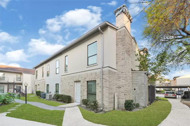 MLS: 88396546 Condo For Sale