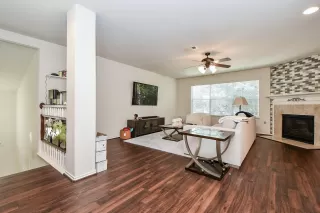 Photo #5: 89037299 Listing 