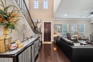 Photo #3: 89276116 Listing 