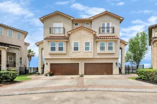 Photo #1: 89335340 Listing