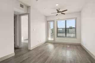 More Details about MLS # 89797112 : 4509 MOUNT VERNON STREET # 11