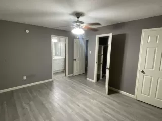 Photo #2: 89954298 Listing