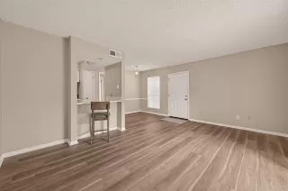 Photo #3: 8999521 Listing 