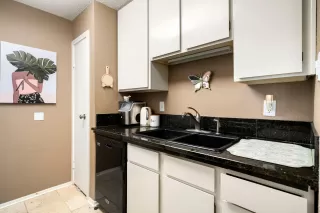 Photo #4: 90020551 Listing 