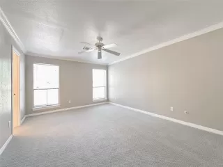 Photo #6: 90245425 Listing