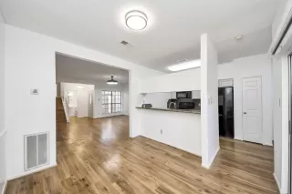 Photo #6: 904255 Listing 