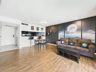 Photo #1: 90665698 Listing 