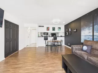 Photo #2: 90665698 Listing 