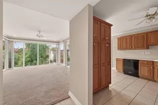 Photo #2: 90856398 Listing 