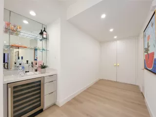 Photo #3: 90965428 Listing