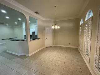 Photo #6: 91121387 Listing 