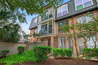 More Details about MLS # 91572785 : 2400 N BRAESWOOD BOULEVARD # 129