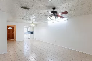 Photo #4: 91862863 Listing 