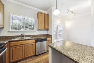 Photo #4: 92021766 Listing 