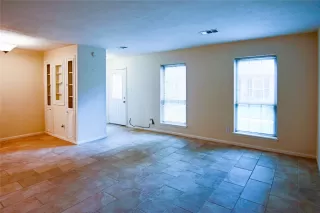 Photo #4: 92176999 Listing 