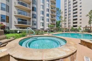 Photo #6: 92479124 Listing