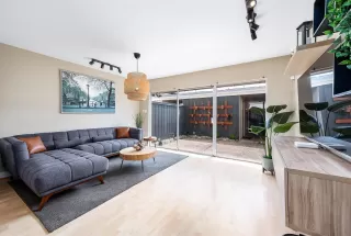 Photo #5: 92798908 Listing