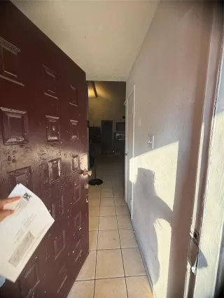 Photo #3: 92859645 Listing 