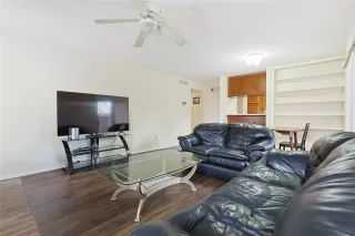 Photo #4: 92911329 Listing 