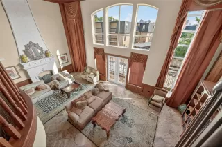 Photo #2: 93505879 Listing 