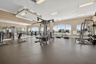 Photo #5: 93505879 Listing 