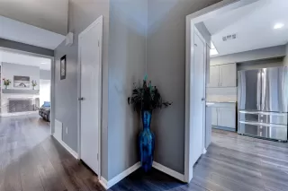 Photo #5: 93580087 Listing