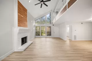 Photo #6: 93796016 Listing 