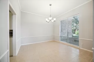 Photo #4: 93889676 Listing