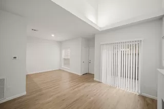 Photo #4: 94407834 Listing 