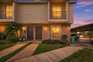 More Details about MLS # 9443062 : 9350 COUNTRY CREEK DR # 1