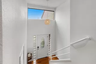 Photo #2: 94561677 Listing