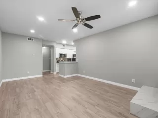 Photo #3: 94568513 Listing