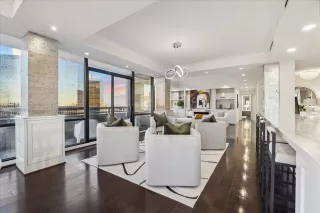 Photo #1: 94818303 Listing 