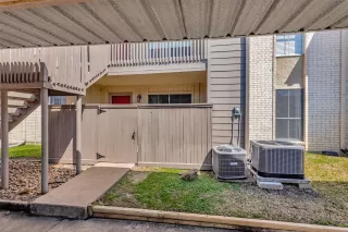 Photo #5: 95073281 Listing