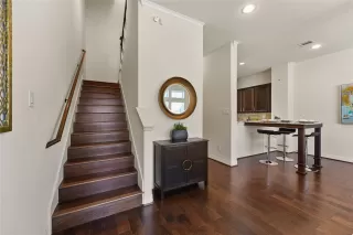 Photo #4: 95114808 Listing 