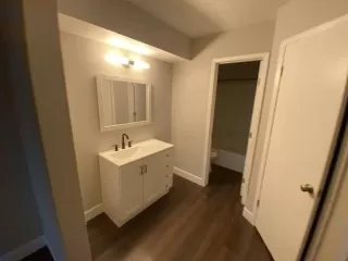 Photo #2: 95157891 Listing